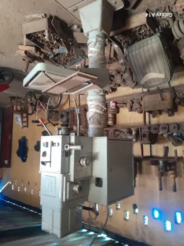 Furadeira de coluna automática