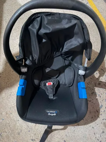 Bebê Conforto Burigotto Touring X + Base Evolution (SE) Semi-novo
