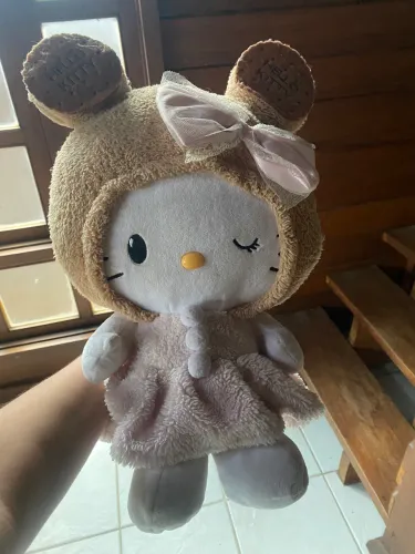 Hello Kitty pelúcia