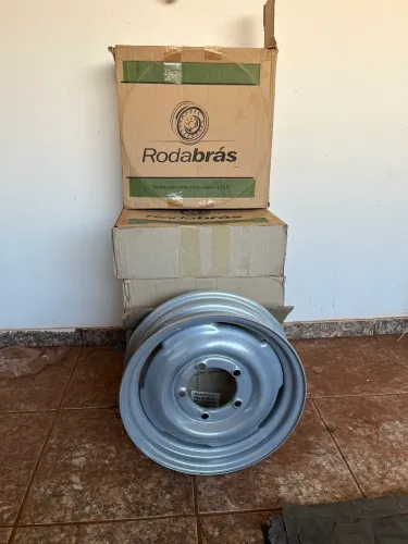Roda rural aro 15