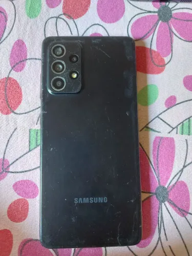 Vende se A52 s 128 gigas 6 ram