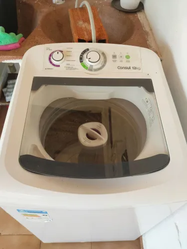 Vendo máquina de lavar consul 12 kg,voltagem 127 e vai com o transformador de 3 mil