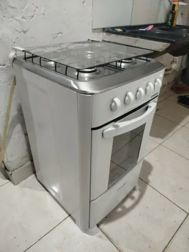um fogão usado manual 