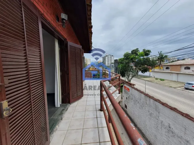 Sobrado em condomínio à venda no bairro da Martim de Sá em Caraguatatuba, SP - Venha viver