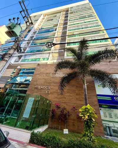 Aluga-se apartamento 02 quartos na quadra do mar em Itapuã