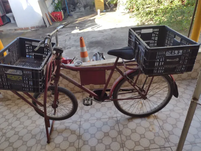 Bicicleta cargueira R$ 300