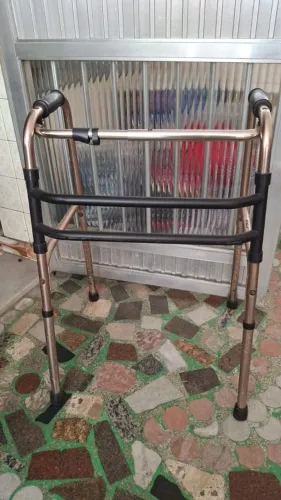 Andador ortopédico