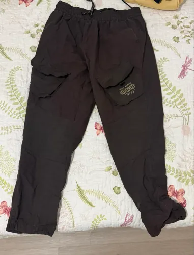 Calça cargo marrom