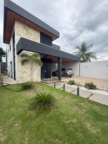Sobrado de Alto Padrão com 4 Suítes