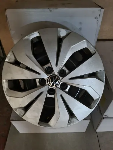 Conjunto 4 rodas Aro 16 com calotas originais VW T-Cross