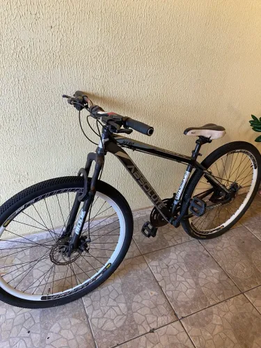 Bicicleta aro 29 com freio a disco 