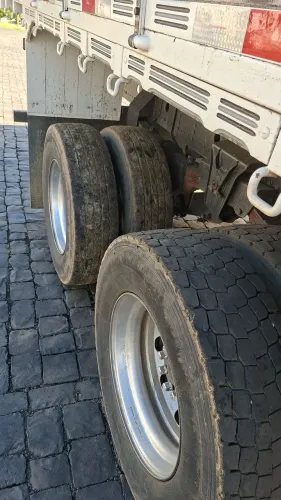 6 pneu michelin 275 22