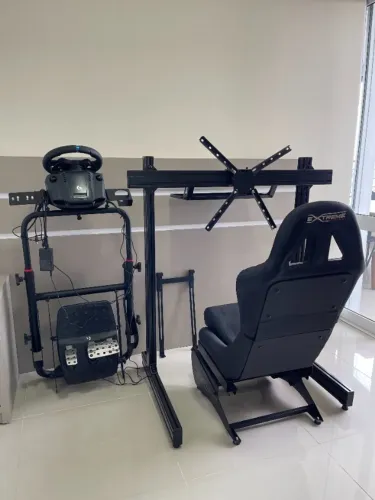 Simulador Extreme Simracing - Acompanha Logitech G923 - R$3.800,00 PRA VENDER RÁPIDO!!!
