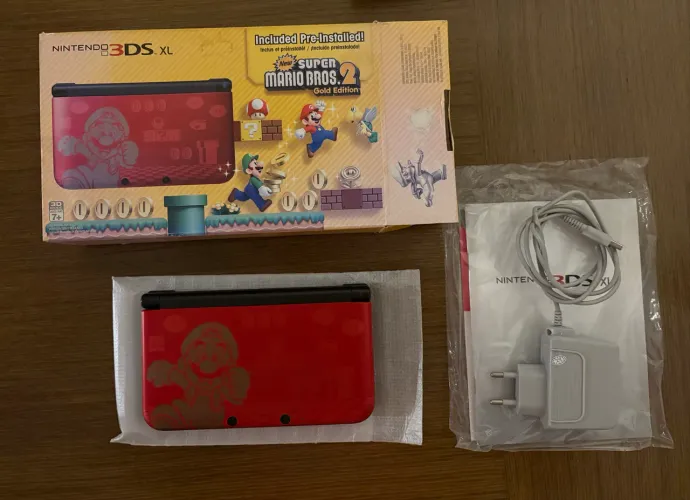 Nintendo 3DS XL Edição Limitada New Super Mario Bros 256MB Vermelho e Preto (Usado)