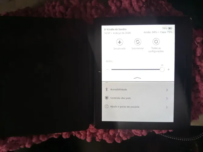 Kindle Oasis 8a geração com capa magnética e 700 livros desbloqueados