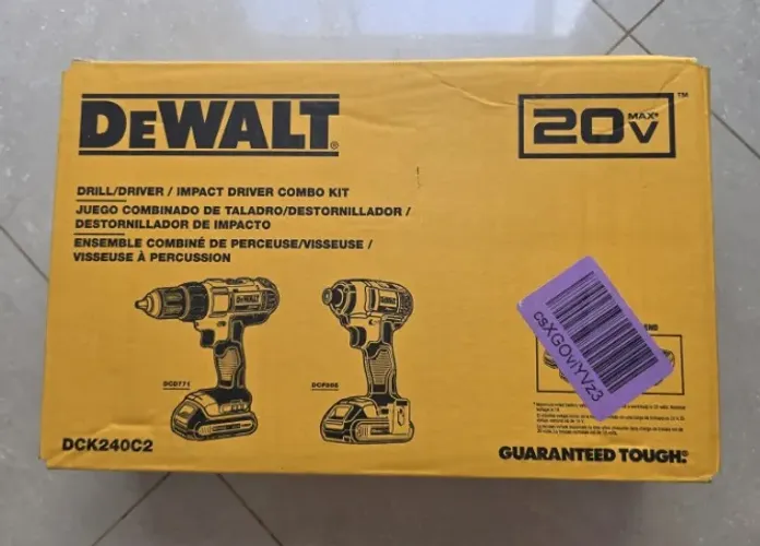 Dewalt Kit Parafusadeira e Furadeira de Impacto 20V - 2 baterias