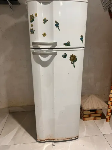 Geladeira eletrolux