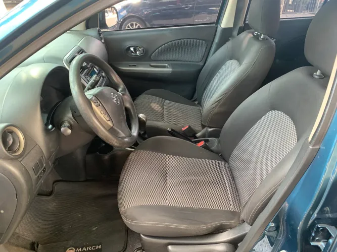 Nissan March SV 1.0 12V Flex 5P 2016