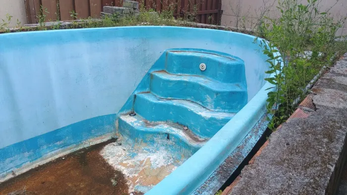 PISCINA 6X3 COMPLETA(ler descrição anúncio)