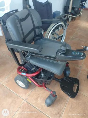 Cadeira de rod moto s/bateria