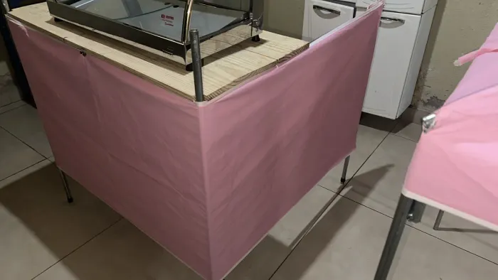 Barraquinha de feira e estufa fria com 4 gelos