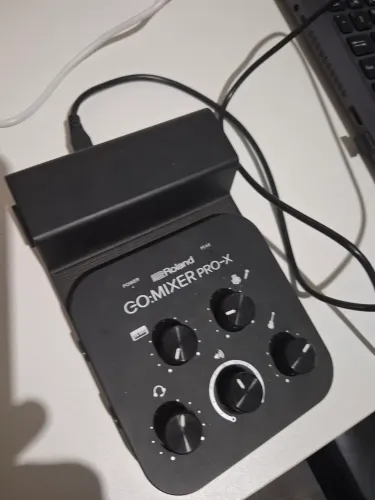 IMTERFACE DE ÁUDIO - VENDO ROLAND GO:MIXER PRO-X