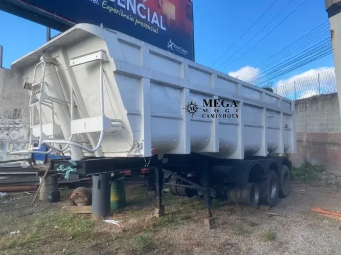 Carreta Caçamba Basculante randon