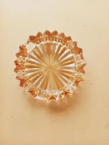 Cinzeiro anos 50 cristal amarelo sem uso