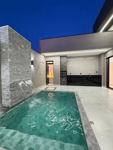 Casa à venda no Jardim Natal.