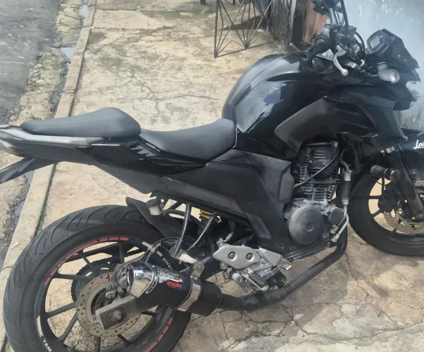 Escape coyote fazer 250 