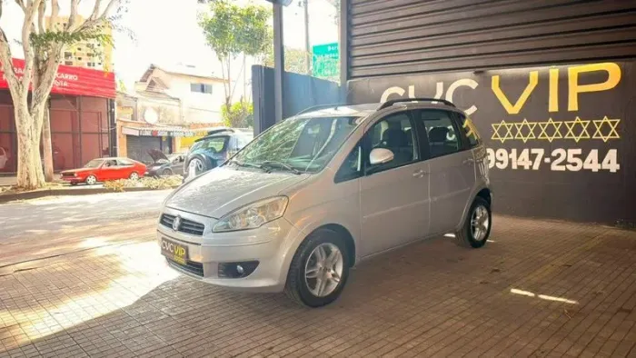 Fiat Idea Essence 1.6 Flex 16V 5P 2013