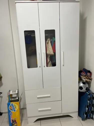 Guarda roupa infantil