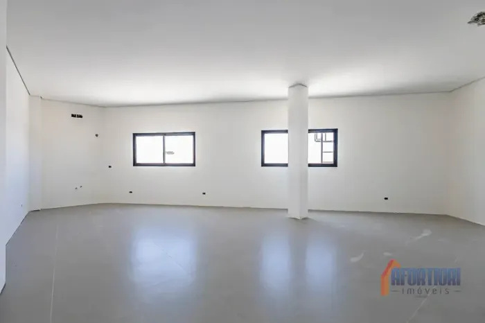 Sala Comercial em Centro Comercial para locação - Curitiba