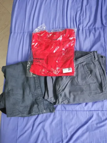 Uniforme de bombeiro civil