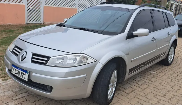 Renault Megane Grand Tour Dynam. Hi-flex 1.6 16V 2011