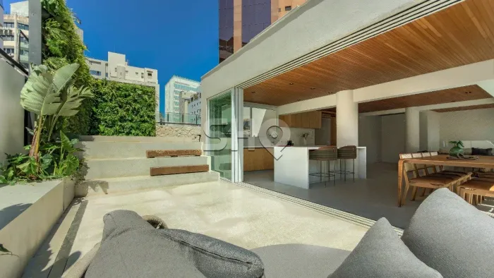 Cobertura à venda no Itaim Bibi, com 4 quartos (suítes), 3 vagas, 378m²