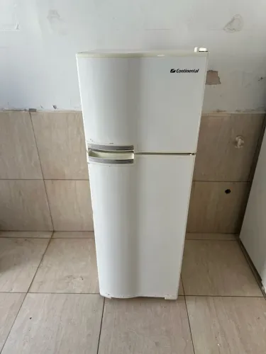 Geladeira degelo seco duplex de 360 litros