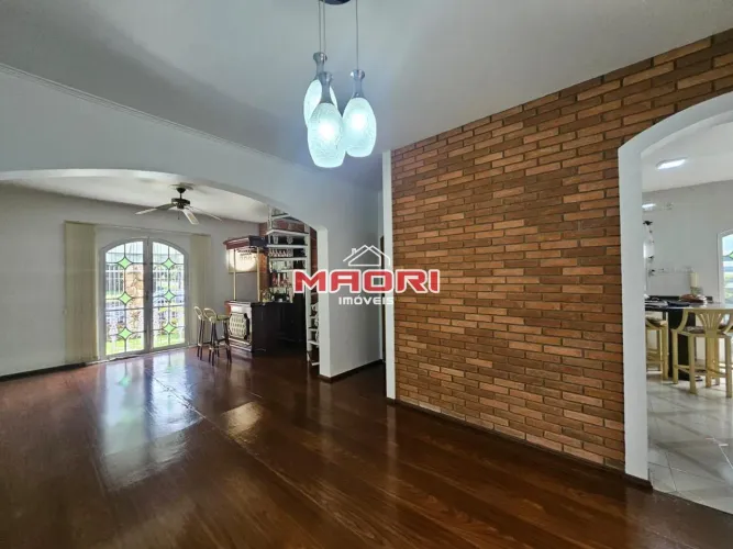Casa à venda no bairro Ortizes em Valinhos