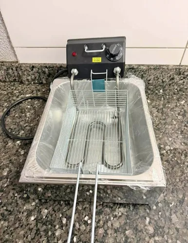 Fritadeira elétrica 5L nova