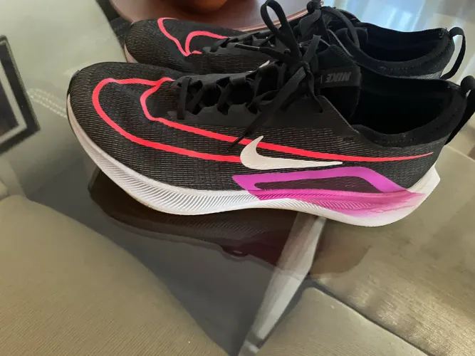 Tênis Nike original N 43 está como novo $ 150