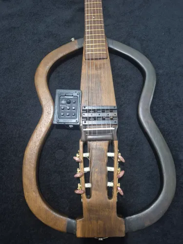 Vendo/Troco Violão rústico vazado Nylon - Luthier Roberto Fogari