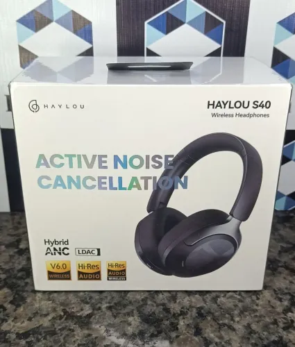 Fone Bluetooth Haylou S40 - Cancelamento de Ruído (ANC) + Som Premium 