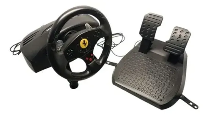 Volante Ferrari GT Experience Thrustmaster + Pedais 