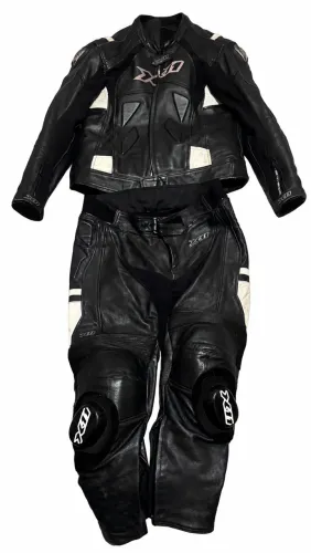 Vendo Conjunto Jaqueta e Calça Couro Moto