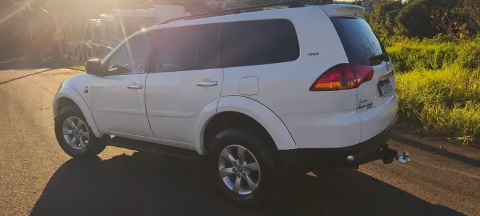 Mitsubishi Pajero Dakar 3.2 4X4 T.i. Dies. 5P Aut. 2012