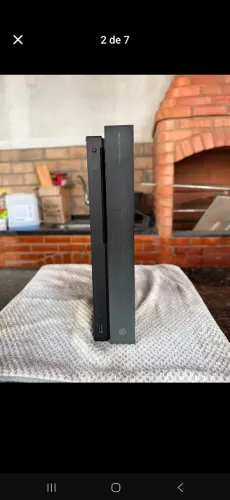2 Xbox One - One 500GB + One X Project Scorpio 1TB