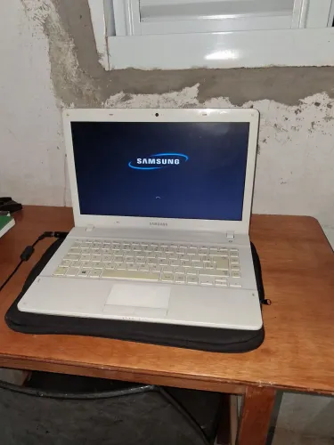 Notebook Sansung 6GB Ram e HD de 500