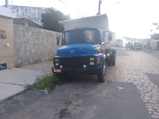 MB,2213 ,caçamba.