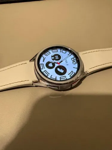 Samsung Galaxy Watch6 Classic 43mm Prata