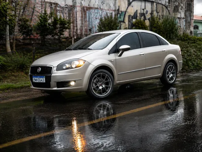 Fiat Linea T-jet 1.4 16V Turbo 4P 2009